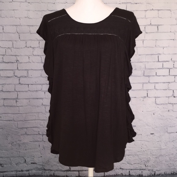 RXB Ruffled Side Cap Sleeve Black Top Size Medium - Picture 1 of 8